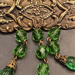 Elegant Green and Gold Necklace
